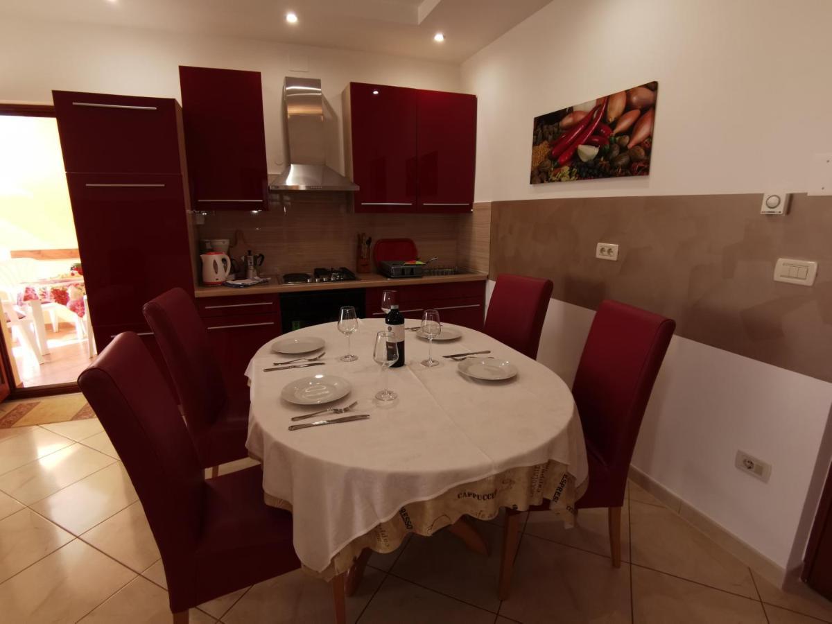 Apartmani Berber Babici Exterior photo